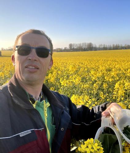 Témoignage client Cerfrance Mayenne-Sarthe : Nicolas, agriculteur engagé envers le "sol vivant"