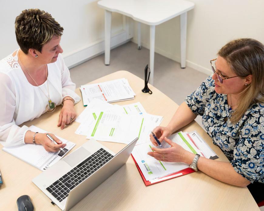 gestionnaire de paie cerfrance qui accompagne client